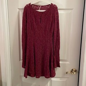 Keyhole neck red mini lace dress